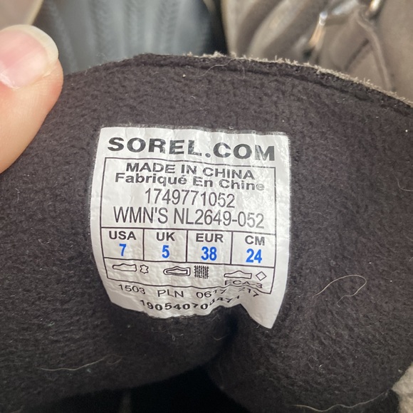 Sorel Waterproof ladies boots- size 7 - Picture 8 of 8